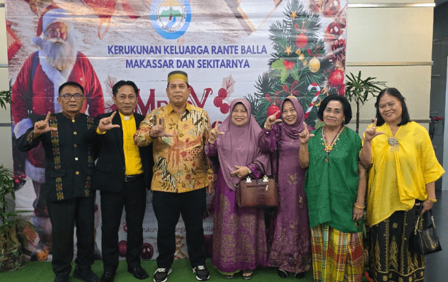 Ketua KKLR Sulsel Hadiri Peringatan Natal KKRB Makassar-min